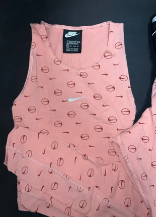 Legging et top Nike, brand: Nike, condition: Very good, size: S / 36 / 8, €30.00, €32.20 includes Buyer Protection