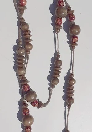 Collier long original sautoir cordon perle en bois marron vert fleur bordeaux boheme Vintage, brand: Vintage, condition: Very good, €5.91, €6.91 includes Buyer Protection