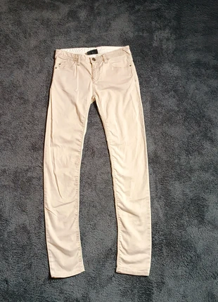 Jeans skinny fit Armani jeans beige Taille XS neuf, marque: Emporio Armani, état: Neuf sans étiquette, taille: XS, 15,00 €, 16,45 € Protection acheteurs incluse