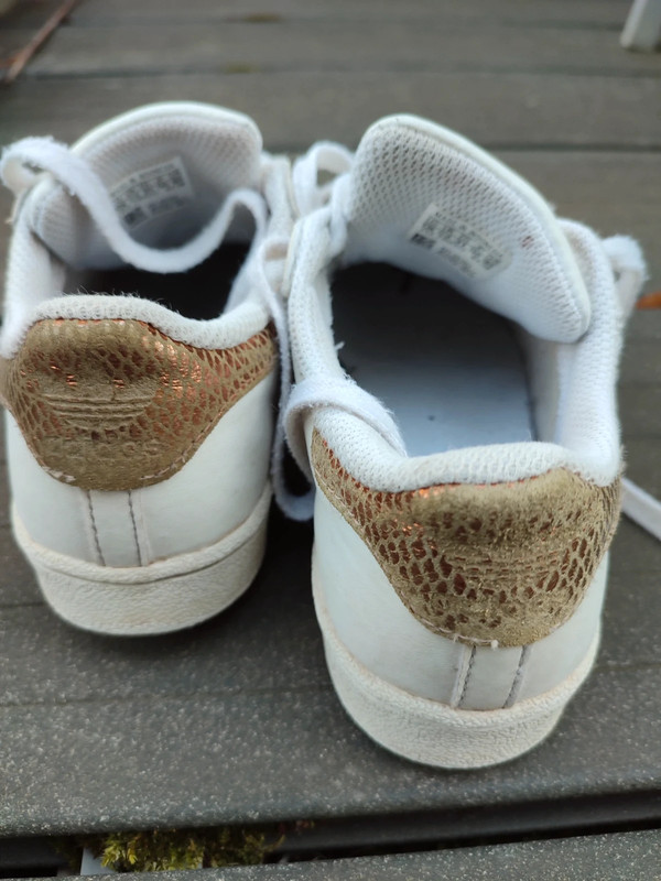 Basket Adidas Superstar fille taille 31 Vinted