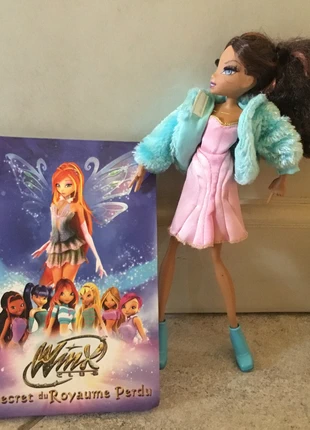 Poupée winx Layla 2005 avec un livre, marque: Mantel, état: Bon état, taille: 5 ans / 110 cm, 19,00 €, 20,65 € Protection acheteurs incluse