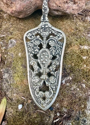 Pelle à tarte argenté style rococo, marque: pelle à tarte argenté style baroque, état: Bon état, 28,00 €, 30,10 € Protection acheteurs (Pro) incluse