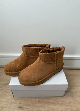 Bottines fourrées camel tendance, 41, jamais portées, brand: Boutique Parisienne, condizioni: Ottime, taglia: 41, €20.00, €21.70 include la Protezione acquisti Pro