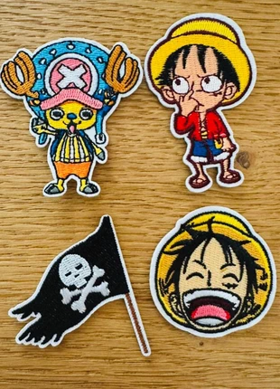 Lot de 4 patchs écussons de onepiece, brand: OnePiece, condition: Very good, €6.00, €7.00 includes Buyer Protection