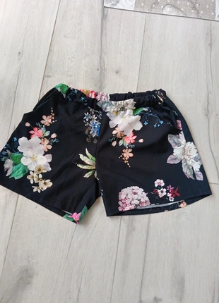 Short donna, zustand: Sehr gut, größe: Einheitsgröße, 5,00 €, 5,95 € inklusive Vinted-Käuferschutz
