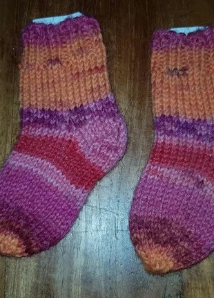 Babysokjes maat S , merk: Hand Knitted, staat: Nieuw zonder prijskaartje, maat: Tot 1 maand / 50 cm, € 5,00, € 5,95 inclusief Kopersbescherming