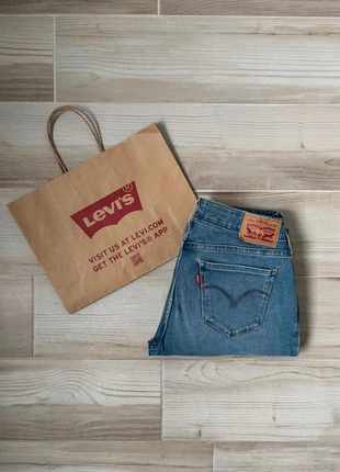 Denim Levi's 711 skinny W25 L30, marke: Levi's, zustand: Sehr gut, größe: XS / 34 / 6, 12,00 €, 13,30 € inklusive Vinted-Käuferschutz