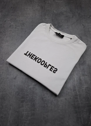 T-shirt The kooples blanc logo floqué noir à l’envers - Taille M, marque: The Kooples, état: Très bon état, taille: M, 15,00 €, 16,45 € Protection acheteurs incluse