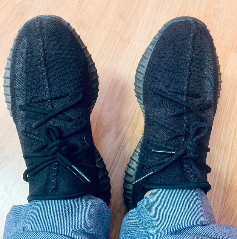 With box and receipt original adidas Yeezy Boost 350 V2 Onyx Released June 20th 2022