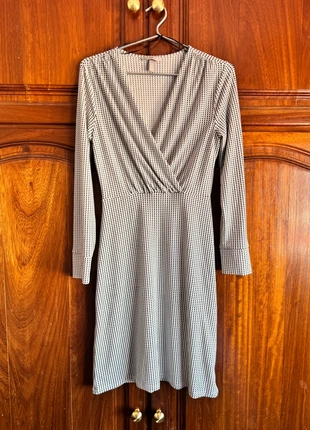 Vestido H&M, marca: H&M, estado: Novo sem etiquetas, tamanho: XS / 34 / 6, €4.00, €4.90 inclui Proteção do Comprador