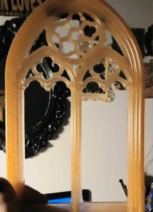 Gold Hanging arch gothic frame cathedral window victorian, brand: Frame, condizioni: Nuovo senza cartellino, €15.00, €16.45 include la Protezione acquisti