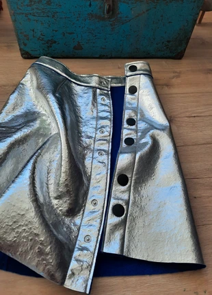 Jupe Bimba Y Lola Argent, merk: Bimba Y Lola, staat: Nieuw zonder prijskaartje, maat: S / 36 / 8, € 40,00, € 42,70 inclusief Kopersbescherming