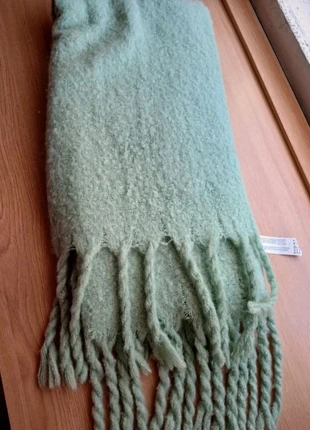 Cachecol Stradivarius, marca: Stradivarius, estado: Muito bom, €13.00, €14.35 inclui Proteção do Comprador