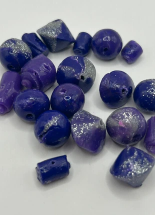 Kralen mix paars polymeer glitter 💜, staat: Heel goed, € 1,00, € 1,75 inclusief Kopersbescherming Pro