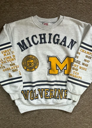 Vintage 90s Michigan Wolverines Football Sweatshirt, brand: American Vintage, condition: Very good, size: M, £100.00, £105.70 includes Buyer Protection