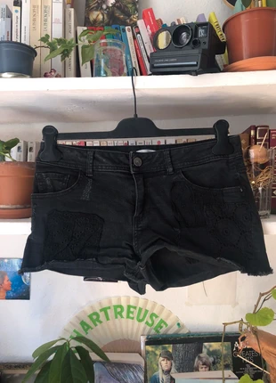 Mini-short noir, marque: Promod, état: Bon état, taille: M / 38 / 10, 3,00 €, 3,85 € Protection acheteurs incluse