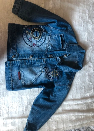 veste en jean avec broderies , condition: Very good, size: 8 years / 128 cm, €3.50, €4.38 includes Buyer Protection