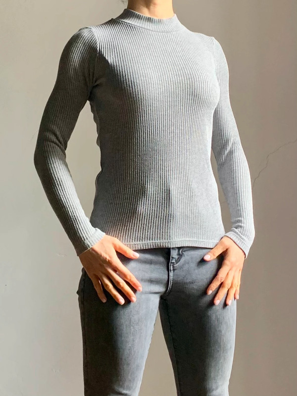 Minimalist Mockneck Sweater 2