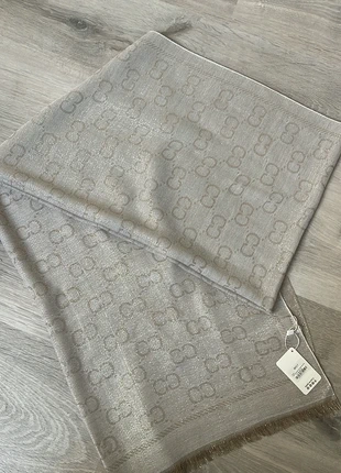 Foulard léger écharpe, merk: Naumy, staat: Nieuw met prijskaartje, € 12,00, € 13,30 inclusief Kopersbescherming
