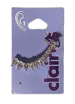 Silver-Toned Crystal Earcuff – Piercing Jewelry, marke: Claire's, zustand: Neu, mit Etikett, 8,00 €, 9,10 € inklusive Vinted-Käuferschutz