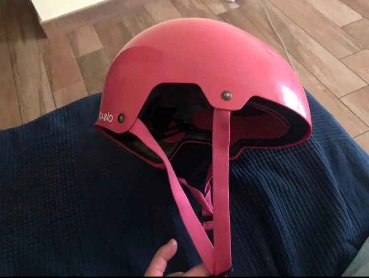Oxelo casco rosa circonferenza 55-58 cm per bicicletta pattini in linea usato ma in ottimo stato