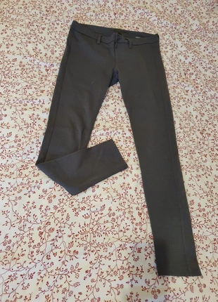 Pantalone grigio aderente tg M, marque: Terranova, état: Très bon état, taille: M / 38 / 10, 7,00 €, 8,05 € Protection acheteurs incluse