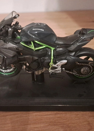 Obrázek k inzerátu: Kawasaki ninja h2r figurka