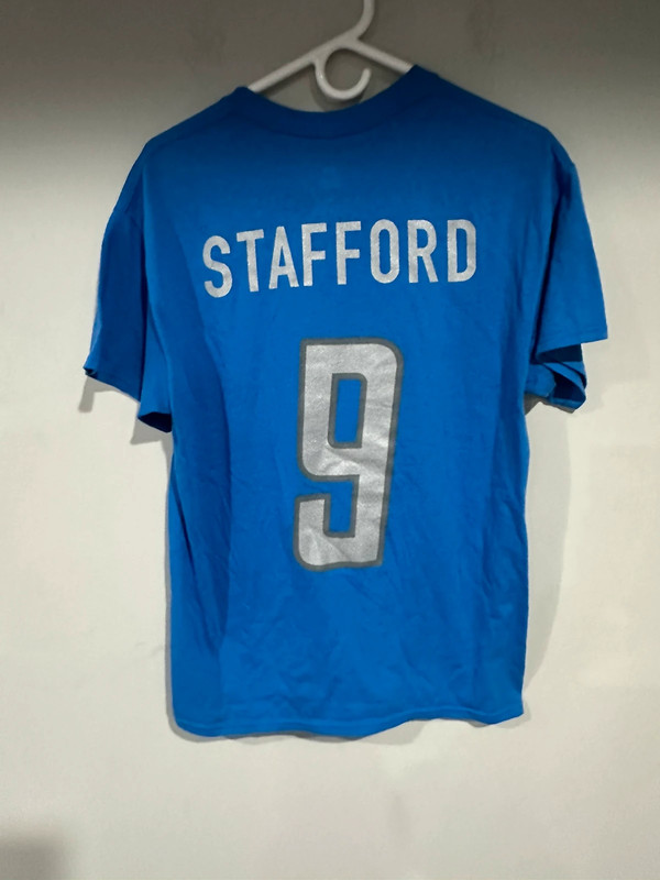 Detroit lions shirt size medium women sparkles glitter number mathew stafford 1