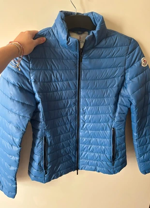 Piumino Moncler interno pop art, marque: Moncler, état: Très bon état, taille: M / 38 / 10, 155,00 €, 163,45 € Protection acheteurs incluse