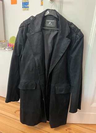 Black Leather Coat M, marque: Angelo Litrico, état: Bon état, taille: M, 6,00 €, 7,00 € Protection acheteurs incluse