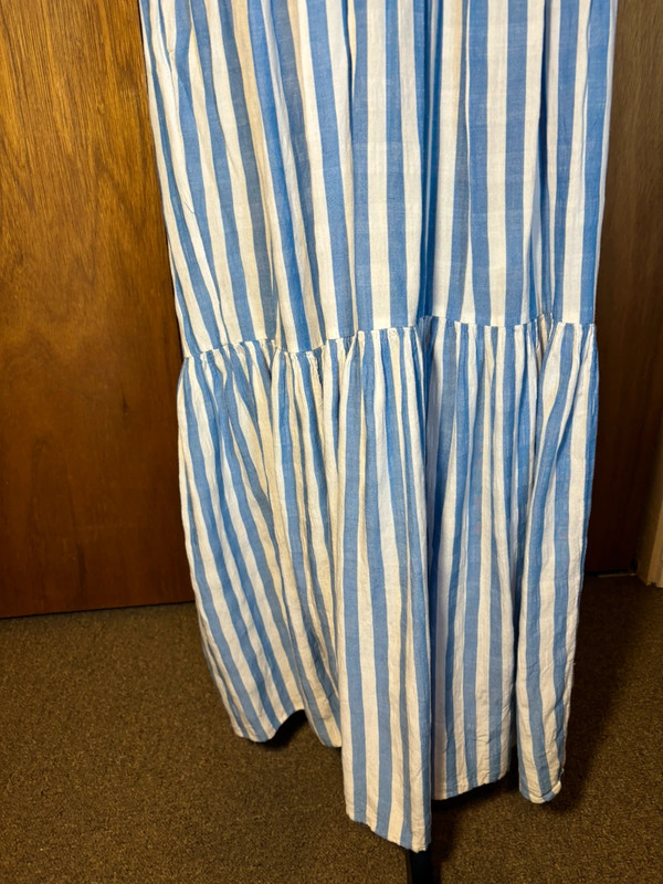 Old Navy blue and white stripe maxi dress 3