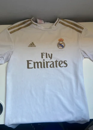 Maillot adidas du real blanc 2020, merk: adidas, staat: Heel goed, maat: 12 jaar / 152 cm, € 10,00, € 11,20 inclusief Kopersbescherming