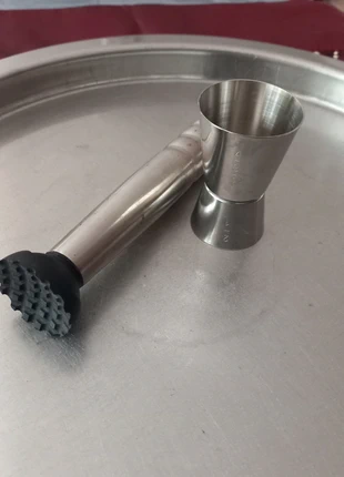 Muddler en inox + double doseur 15/30 ml - Accessoire bar cocktail, état: Très bon état, 15,00 €, 16,45 € Protection acheteurs incluse