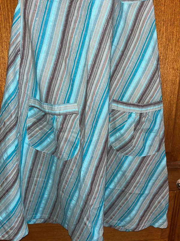 Robe dos nue rayer - photo numéro 2