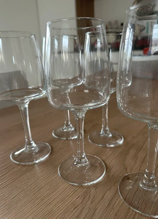 6 verres à vin élégants, condition: Very good, €8.00, €9.10 includes Buyer Protection