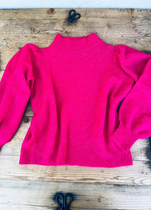 Pull fuchsia Kiabi , Manches bouffantes et col mont,Taille S, marque: Kiabi, état: Très bon état, taille: S / 36 / 8, 13,00 €, 14,35 € Protection acheteurs incluse