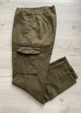 Pantalon cargo Kaki, zustand: Sehr gut, größe: M, 17,00 €, 18,55 € inklusive Vinted-Käuferschutz
