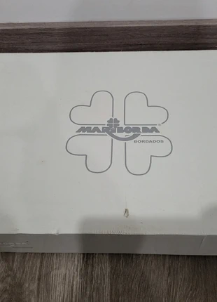 Jogo de Cama Mariborda Katy 2.30, merk: Mariborda, staat: Nieuw met prijskaartje, maat: 155-190 cm x 200-220 cm, € 15,00, € 16,45 inclusief Kopersbescherming