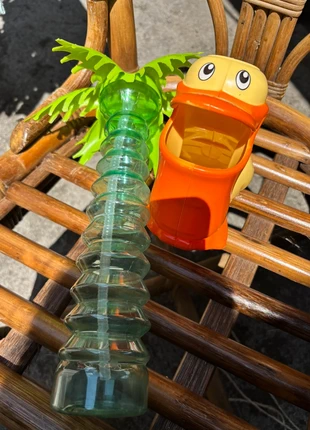 Un verre tropic avec paille et un pichet canard, marque: Inconnu, état: Bon état, 2,00 €, 2,80 € Protection acheteurs incluse