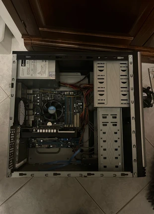 Pc Ufficio, marque: Intel, état: Bon état, 60,00 €, 63,70 € Protection acheteurs incluse