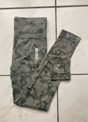Legging Gymshark taille XS couleur kaki, marke: Gymshark, zustand: Sehr gut, größe: XS / 34 / 6, 14,00 €, 15,40 € beinhaltet Vinted-Käuferschutz Pro