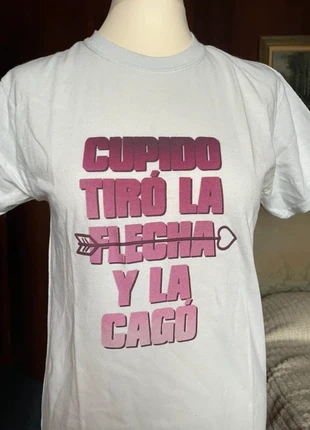 T shirt « Cupido tiró la flecha y la cagó » Tini Stoessel, marque: je ne sais pas, état: Neuf sans étiquette, taille: S / 36 / 8, 5,30 €, 6,27 € Protection acheteurs incluse