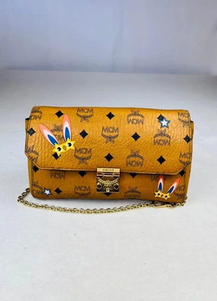 Sac MCM Millie Crossbody en édition limitée “Rabbit Star Eyes” Y2K - Cuir, marque: MCM, état: Très bon état, 249,90 €, 263,10 € Protection acheteurs (Pro) incluse