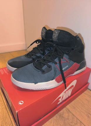 Chaussures de basket/volley Tarmac en 44, brand: Tarmak, condition: Very good, size: 44, €7.00, €8.05 includes Buyer Protection
