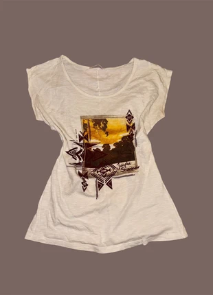 Boho Graphic Tee | Tribal Print T-shirt | Sunset Jungle Summer Vibes Blouse, brand: Camaïeu, condizioni: Ottime, taglia: S / IT 40 / EU 36, €4.50, €5.43 include la Protezione acquisti