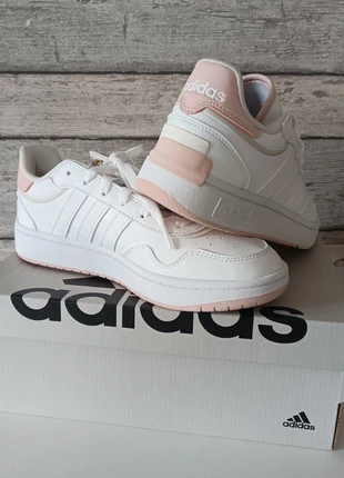 Basket Adidas Hoops, merk: adidas, staat: Nieuw met prijskaartje, maat: 40, € 54,00, € 57,40 inclusief Kopersbescherming