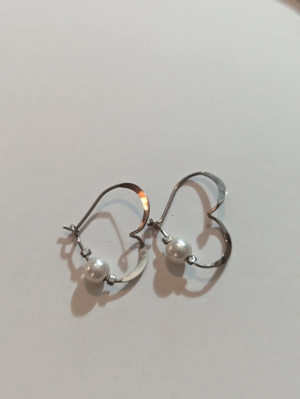Sweet pearl heart pierced earrings 1