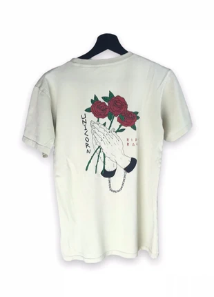 T shirt Unicorn , marque: Unicorn we are Legends, état: Très bon état, taille: XS, 10,00 €, 11,20 € Protection acheteurs incluse