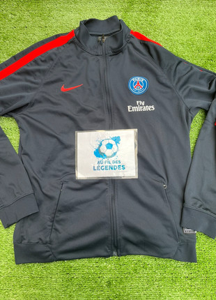 Veste PSG , marque: Nike, état: Très bon état, taille: XS, 35,00 €, 37,45 € Protection acheteurs (Pro) incluse