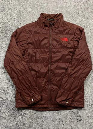 Doudoune fine the north face bordeaux foncé logo brodé rouge #175, marque: The North Face, état: Très bon état, taille: S, 35,00 €, 37,45 € Protection acheteurs incluse